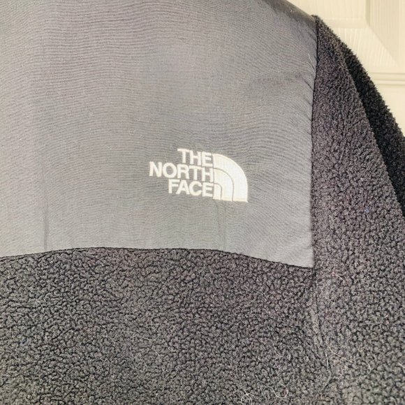 The North Face Women's Black Full Zip Jacket - Picture 10 of 11